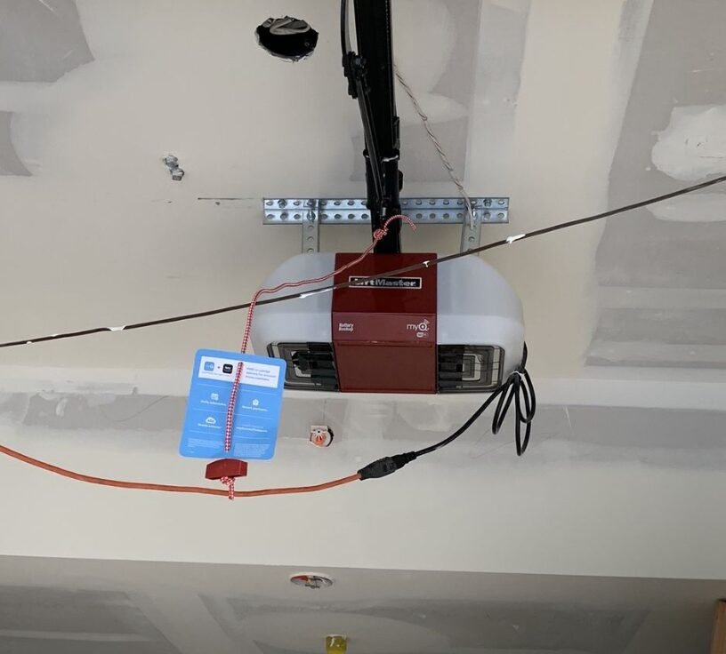 garage door opener newly repair in Boca Raton.